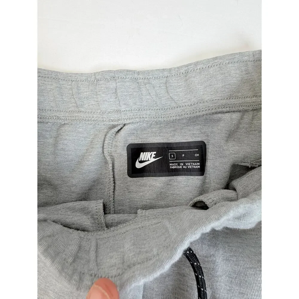 Nike Tech Fleece Joggers Mens Small Gray Black Tapered Sweatpants Zip Pocket
